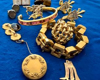 Vintage Fashion Jewelry