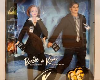 New The X Files Barbie & Ken