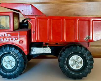Vintage Tonka Hydraulic Truck