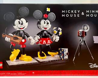 Lego Mickey & Minnie Mouse (open box)