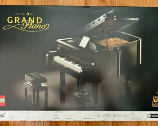 Lego Grand Piano (open box)