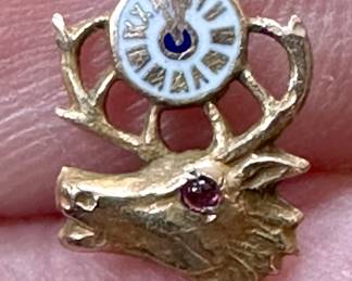 Deer Pin