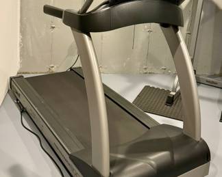 True Performance 800 Treadmill