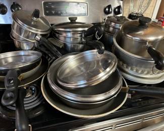 Stainless cookware in great condition 