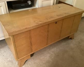 Blonde vintage Lane cedar chest