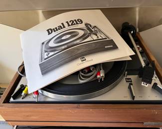 United Audio Dual 1219 Turntable