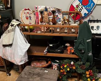 Lots of Christmas and Holiday Items