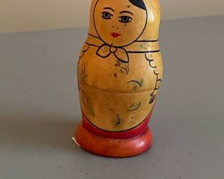 Antique Nesting Doll Set