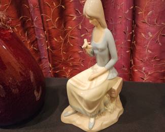 Jullar Levante statue, "Girl with Bird"