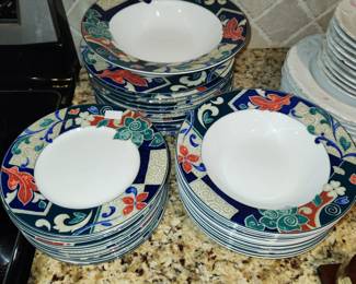 dishware: Christopher Stuart, Optima china, Pasha's Palace pattern