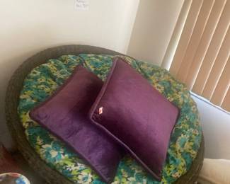 Papason Chair with Base and Cushion