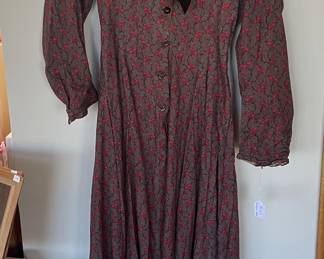 Antique 1880’s -90’s Mennonite Dress & Bonnet