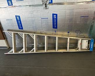 WERNER 8' Aluminum Ladder