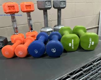 LOT - Assorted Weight Dumbbells