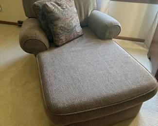 BERKLINE Chaise Lounge Chair