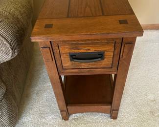 ASHLEY FURNITURE Chair Side End Table