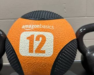 LOT - Kettle Bells with Medicine Ball