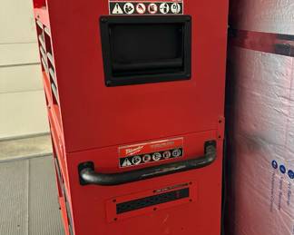 MILWAUKEE 46" Steel Storage Chest