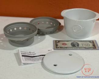 PAMPERED CHEF Breakfast Sandwich Maker Set