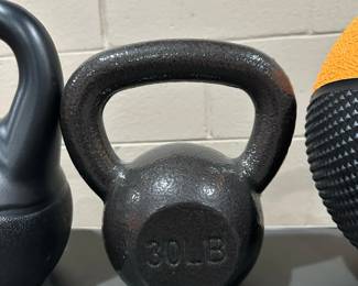 LOT - Kettle Bells with Medicine Ball