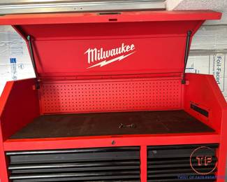 MILWAUKEE 46" Steel Storage Chest