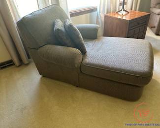 BERKLINE Chaise Lounge Chair