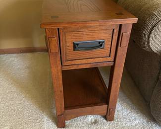 ASHLEY FURNITURE Chair Side End Table