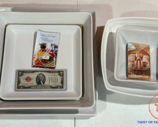 PAMPERED CHEF Serving Pieces