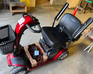 Pride Scooter like New $ 700 Cash and Carry