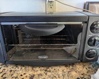 When you're too lazy to turn on the oven because you use it for storing all your pots and pans (you know you do that too ). So problem solved ..TOASTER OVEN!