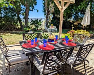 Can you picture hosting a summer bbq here ? So pretty and the view ! It's almost worth sitting in the 99 degree weather !! ... Almost! 