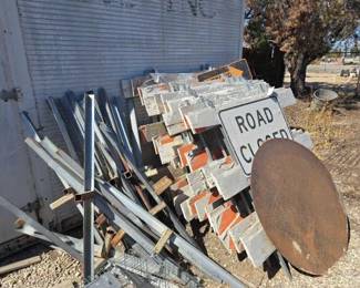 #3050 • Mounted Traffic Signs with Stands
