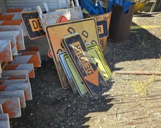 #3052 • Traffic Signs
