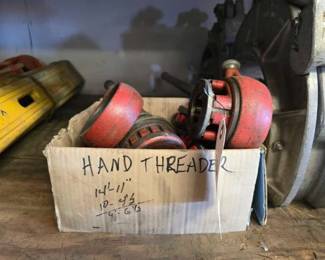 #2088 • Box of Hand Threaders

