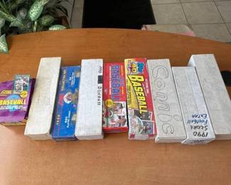 #1010 • Over 5000 Baseball, Basketball, Football and Comic Cards
