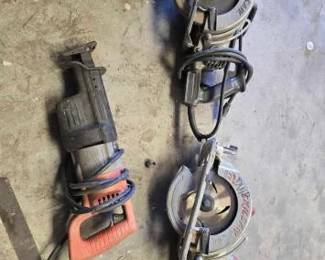 #2128 • 2 SkillSaws & 1 Milwaukee Salsaw
