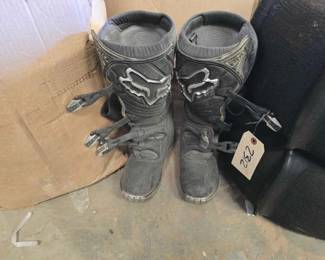 #2312 • Fox Racing Boots
