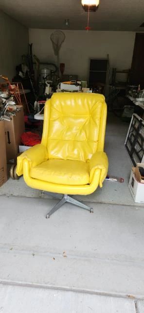 Flair Yellow Swivel Chair