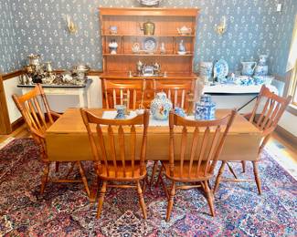 Cushman Colonial Vermont Maple Drop Leaf Trestle Farmhouse Harvest Dining Table, with 6 Cushman Chairs