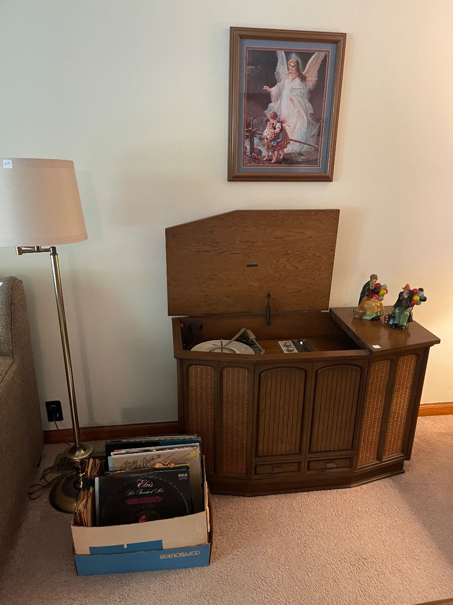 Estate Sale by The Junque Ladies in Ironton, OH starts on 6/27/2024