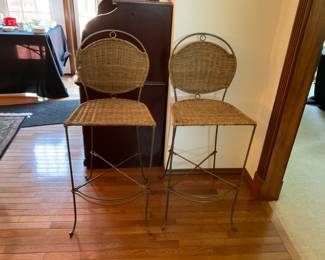 SET OF BAR STOOLS