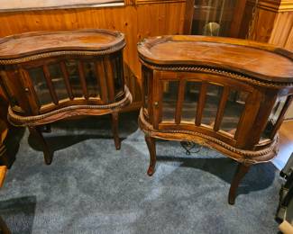 Side serving tray tables. 