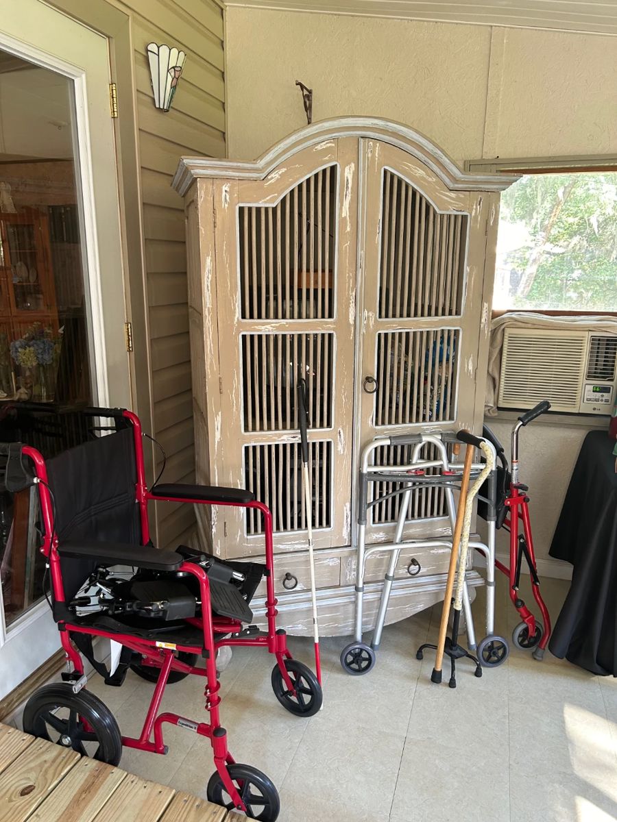 Estate Sale in Lake Asbury in Green Cove Springs, FL starts on 6/27/2024