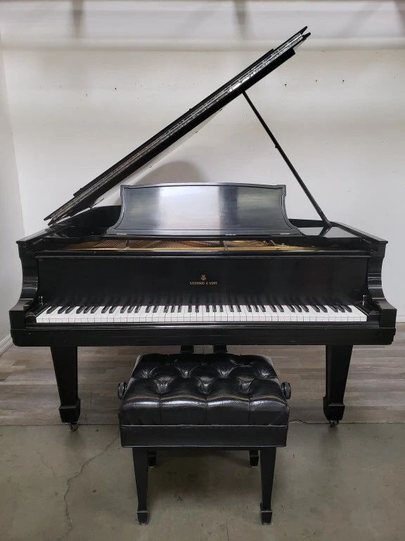 Lot # : 175 - Steinway & Sons baby grand piano w/bench