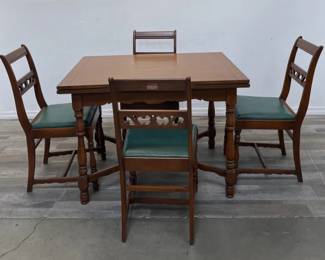 Lot # : 411 - Dining table by St. Johns Tables 42” l x 30”w 30”h
