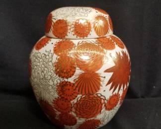 Lot # : 475 - Handpainted Asian porcelain lidded urn
