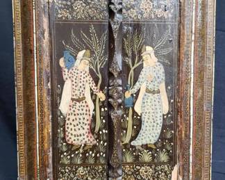 Lot # : 200 - Vintage inlaid wood frame mirror
