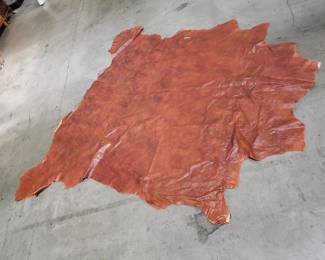 Lot # : 87 - Brown leather hide
