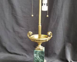 Lot # : 246 - Vintage brass table lamp
