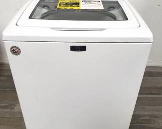 Lot # : 47 - Maytag washing machine
